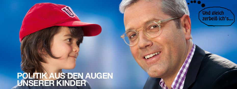 Dieses Werbeplakat hängt CDU-Spitzenkandidat Röttgen in NRW auf. Da kriegt das arme Kind doch Angst.