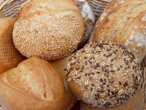Brötchen vom Bäcker. Quelle: Wikipedia Foto: 3268zauber Lizenz: CC