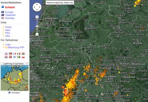 Wo blitzt es gerade im Ruhrpott? (Screenshot: http://www.lightningmaps.org/realtime?lang=de)