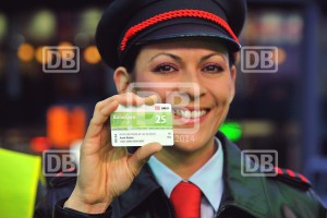 Noch haben die Angestellten der Bahn gut Lachen. Vielleicht sind sie bald wieder schlecht bezahlte Beamte. (Bild: Deutsche Bahn AG)