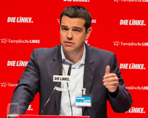 Alexis Tsipras, auf dem Bundesparteitag der Linkspartei im  Mai 2014 im Berliner  Velodrom Foto: Blömke/Kosinsky/Tschöpe Lizenz: CC BY-SA 3.0 de 