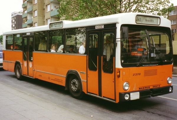 Ein Bus der 'Vestischen' in den 70er-Jahren. Quelle: Wikipedia, Foto: Willy R., Lizenz: CC BY-SA 3.0