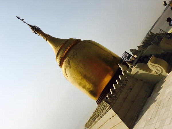 Goldene Stupa in Bagan.