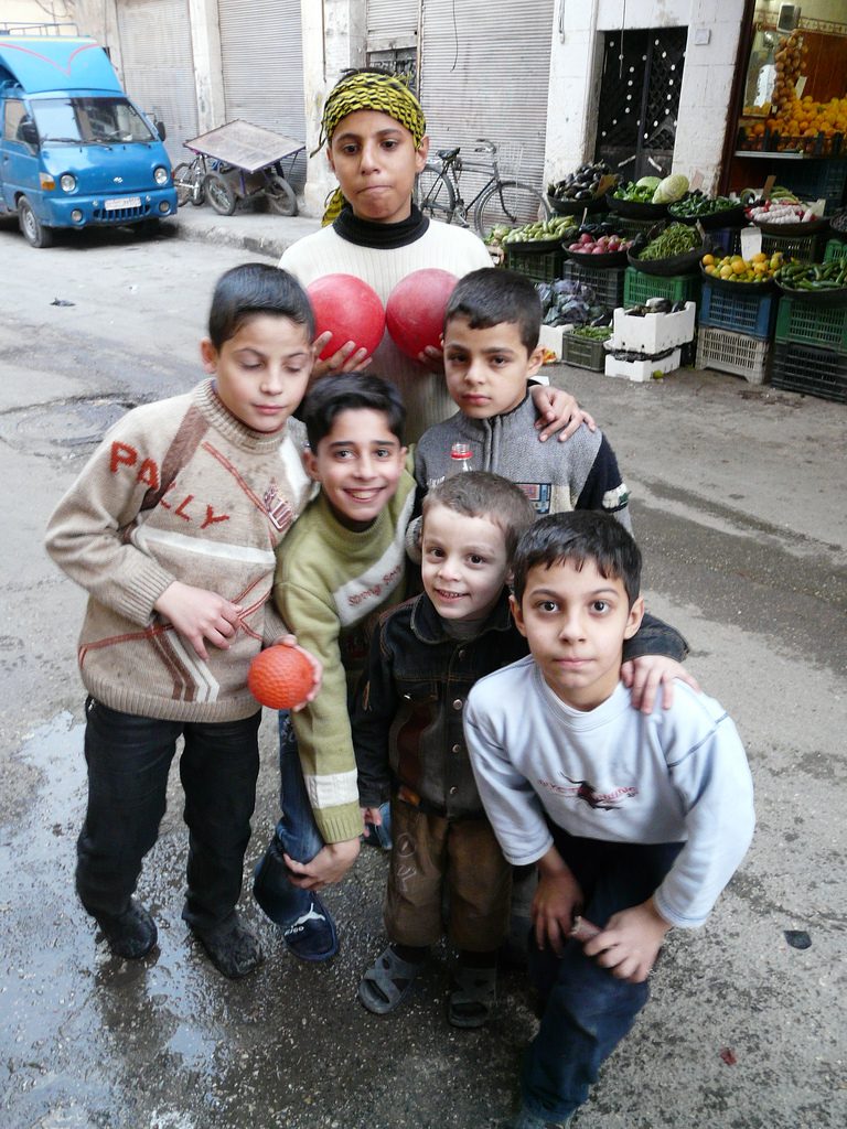 Vielleicht schon alle tot: Kinder in Aleppo (Foto: Varun Shiv Kapur / Flickr / cc-by-sa) 