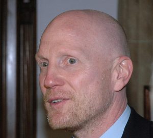 Der Meistertrainer des BVB aus 2002: Matthias Sammer. Quelle: Wikipedia Foto: Harald Bischoff Lizenz: 