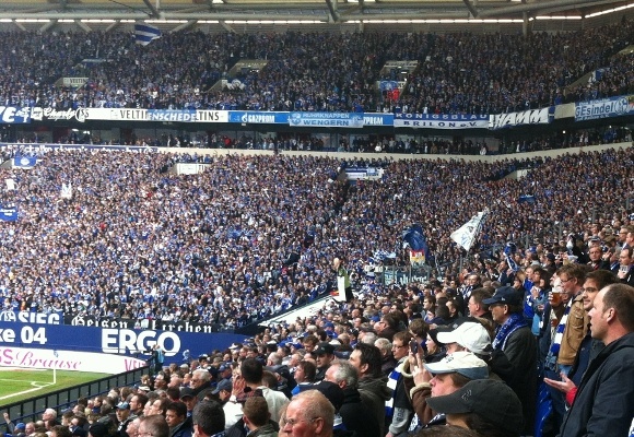 Der 1. FC Nürnberg stieg gestern 'auf Schalke' ab. Foto: Michael Kamps