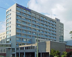 Das Verwaltungsgebäude der FAZ in Frankfurt. Quelle: Wikipedia, Foto: Cherubino, Lizenz: CC
