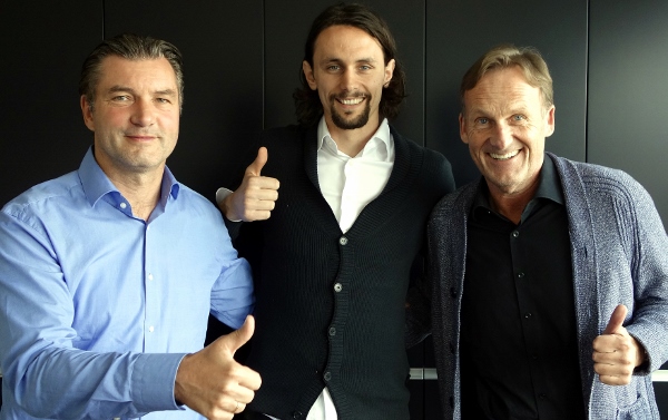 Zor, Watzke und Subotic haben gute Laune heute. Foto: BVB