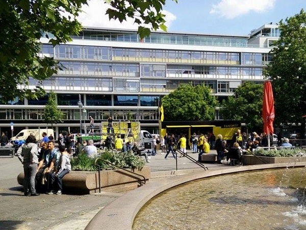 Gegen 11 Uhr ist auf dem Breitscheidplatz noch alles übersichtlich. Foto: Meike Kretschmann