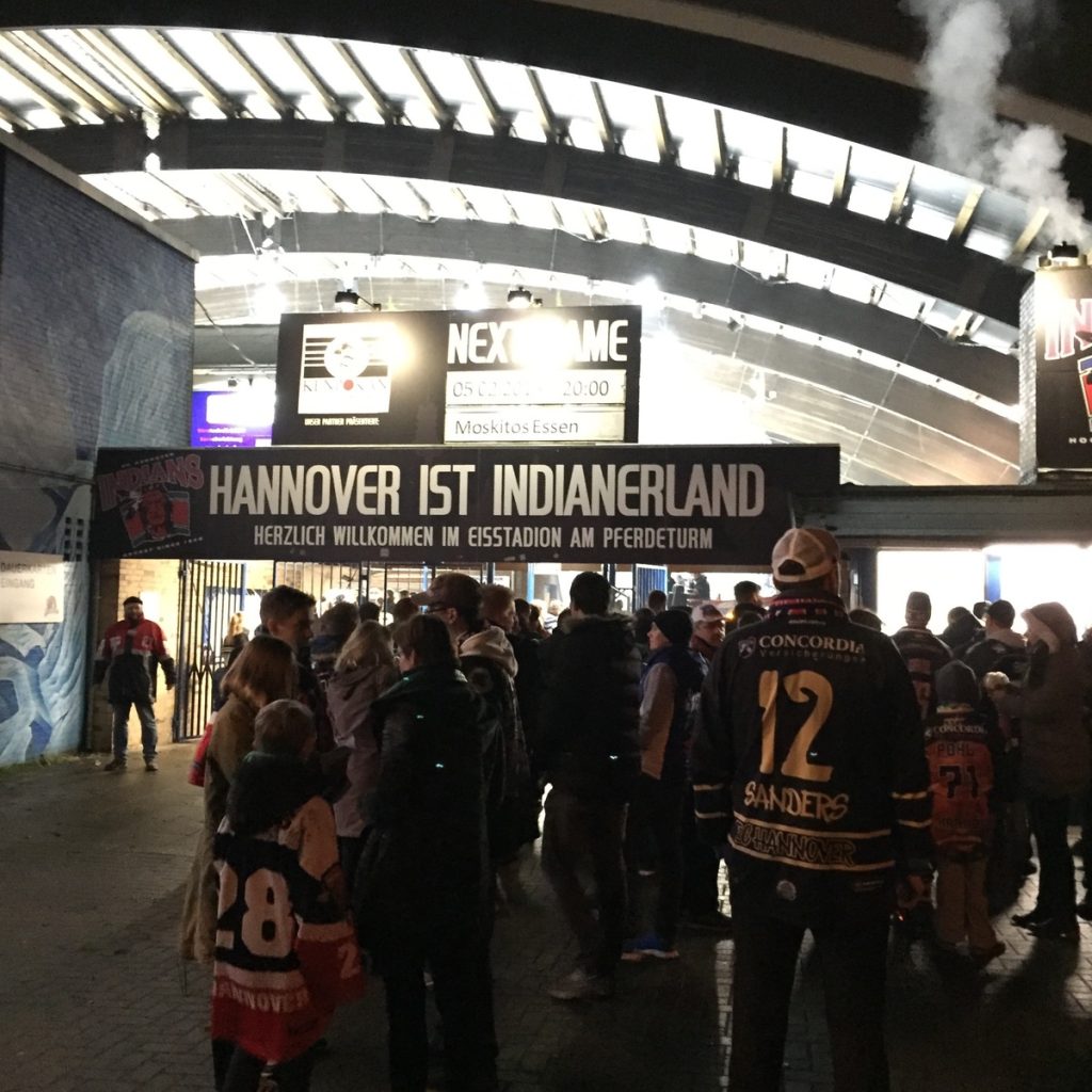 Das altehrwürdige Eisstadion am Pferdeturm: Heimat der Hannover Indians und ein Stück Eishockeyhistorie. (Foto: Simon Ilger)