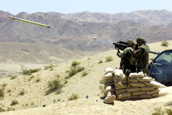 Stinger Rakete Foto: Lance Cpl. Manuel Valdez, U.S. Marine Corps Lizenz: Gemeinfrei