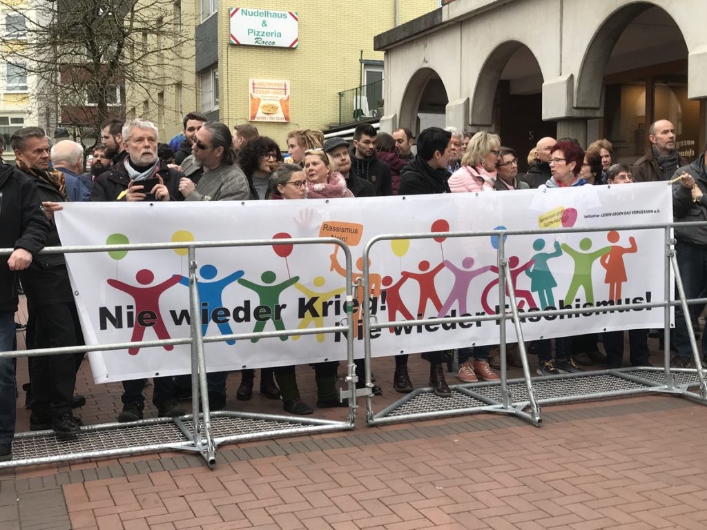 Waltrop: Proteste gegen den Parteitag der AfD! Foto: Peter Ansmann