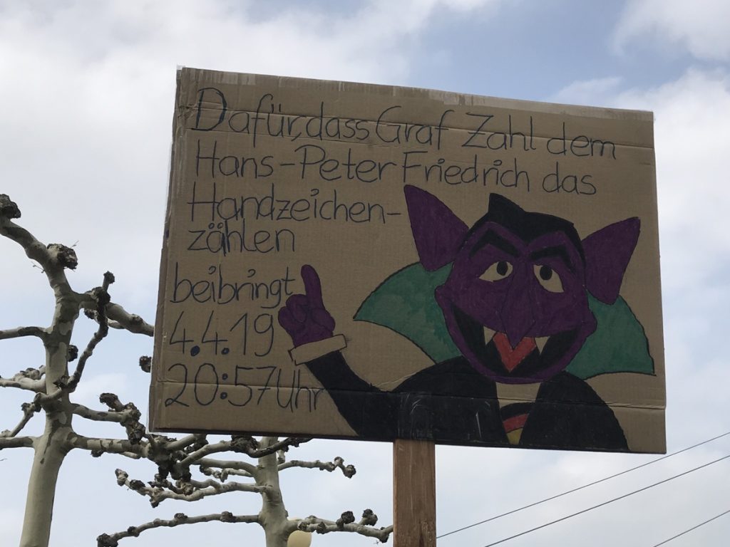 Bunter Protest gegen die Urheberrechtsreform der EU; Foto: Peter Ansmann