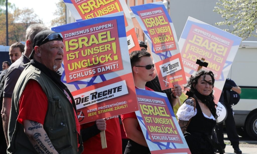 Purer Antisemitismus: DIE RECHTE am 20.4.2019 in Wuppertal; Foto: Twitter, @Infozentrale