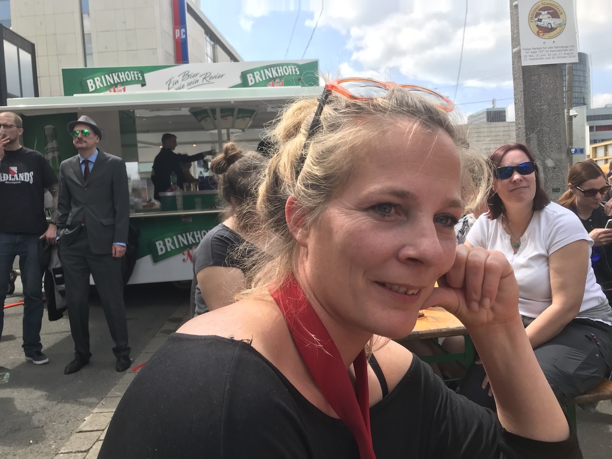 Lena Oberbäumer, Vorsitzende DIE PARTEI Bielefeld; Foto: Peter Ansmann