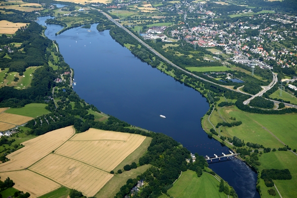 Kemnader See in Bochum: Segeln erlaubt, baden nicht (Foto: Ruhrverband)