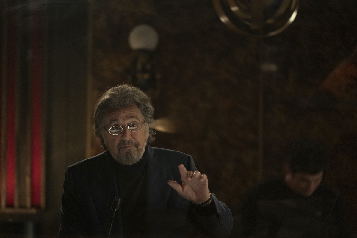 Al Pacino spielt in "Hunters" die Rolle des Meyer Offerman, eines jüdischen Philanthropen der den Holocaust überlebt hat. Überzeugend und routiniert gut; Foto: Amazon