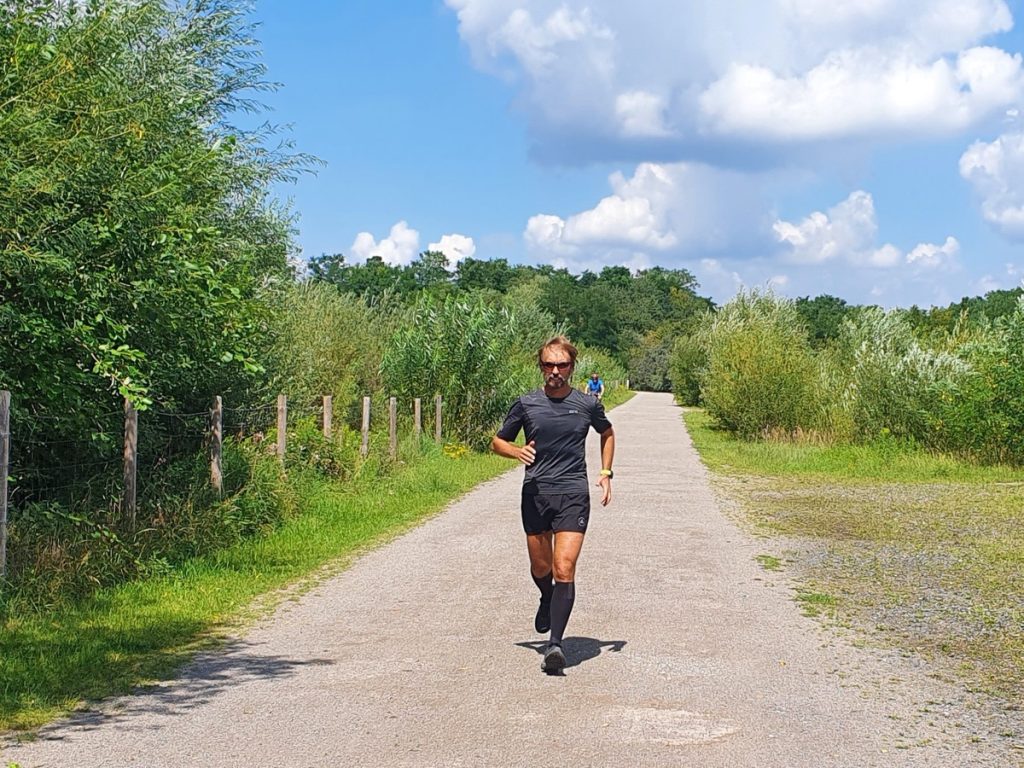 Pater Tobias: Seelsorge und extremer Laufsport; Foto: Projekt LebensWert / Daniel Elke