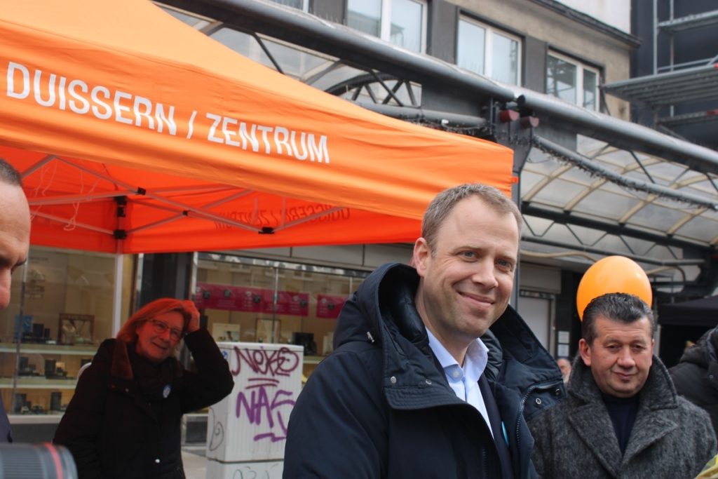 CDU Generalsekretär Mario Czaja und Ratsherr Sevket Avci (CDU Wanheimerort); Foto: Peter Ansmann