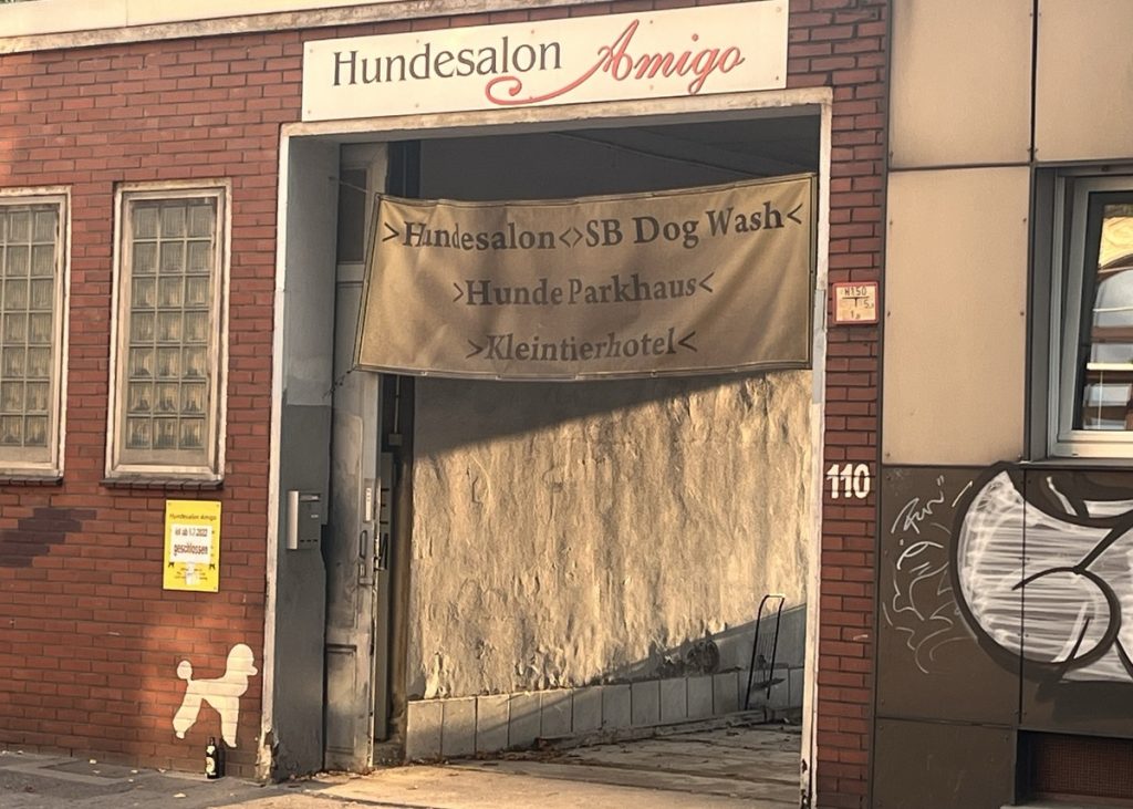 Hundesalon Amigo - die neue Location auf der Musfeldstraße; Foto: Peter Ansmann