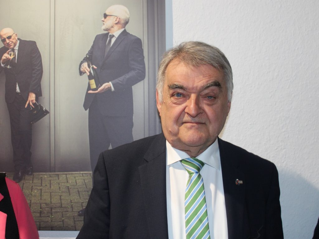 NRW-Innenminister Herbert Reul (CDU) in Duisburg; Foto: Peter Ansmann