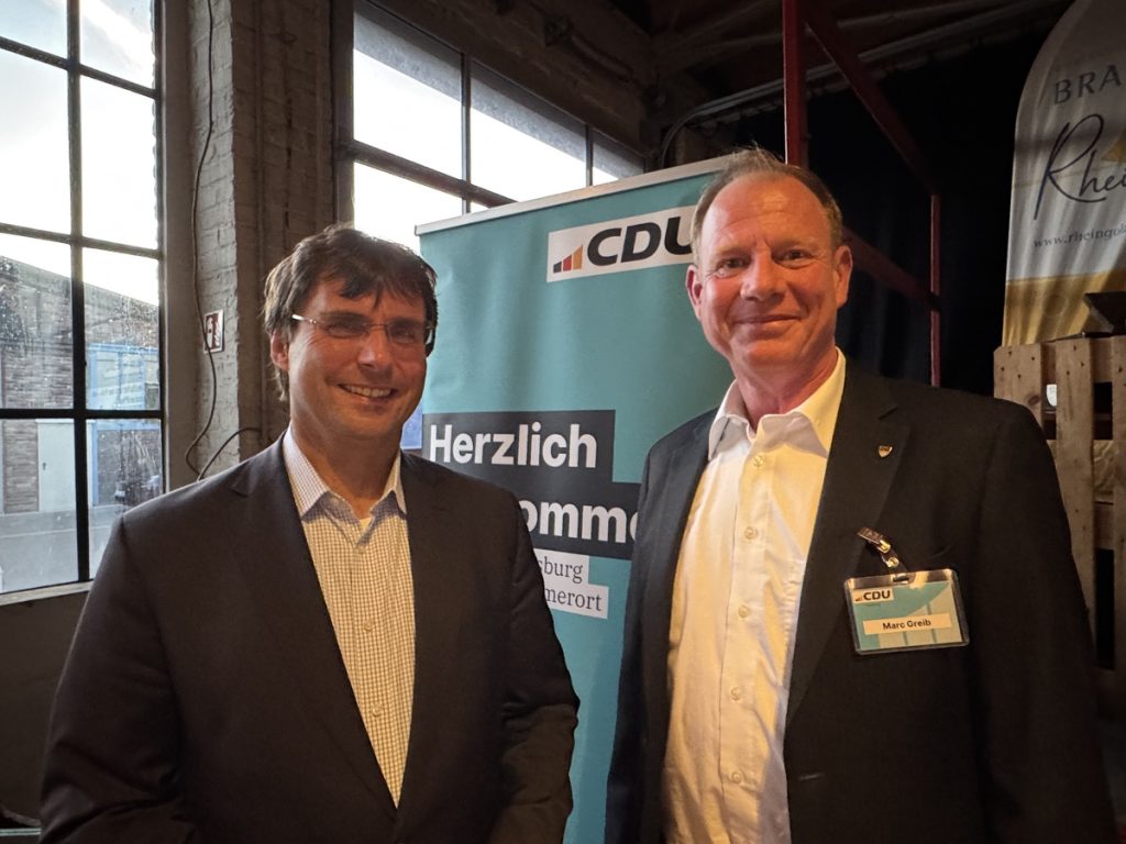 NRW-Finanzminister Dr. Marcus Optendrenk und Marc Greib (CDU-Wanheimerort), Kandidat für den Rat der Stadt Duisburg (Foto: Peter Ansmann)