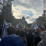 Abschluss der pro-israelischen Gegendemo (Foto: Peter Ansmann)