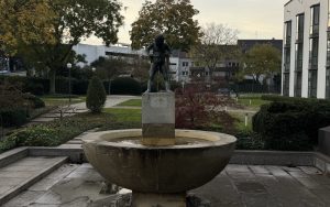 Männeken Piss in Duisburg-Ruhrort (Foto: Peter Ansmann)