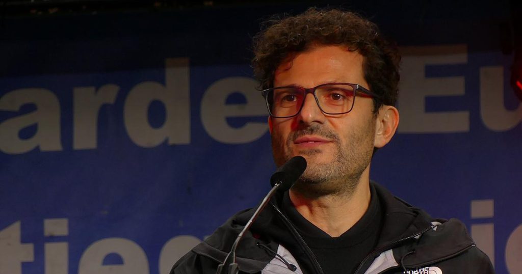 Luigi Pantisano bei der Montagsdemonstration gegen Stuttgart 21 am 7. Oktober 2024.